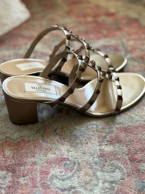 Valentino Rockstud Caged Metallic Leather Slide Sandals size 38 8 NEW!!